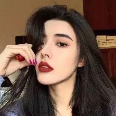 迈克·尼科尔斯：美国名人